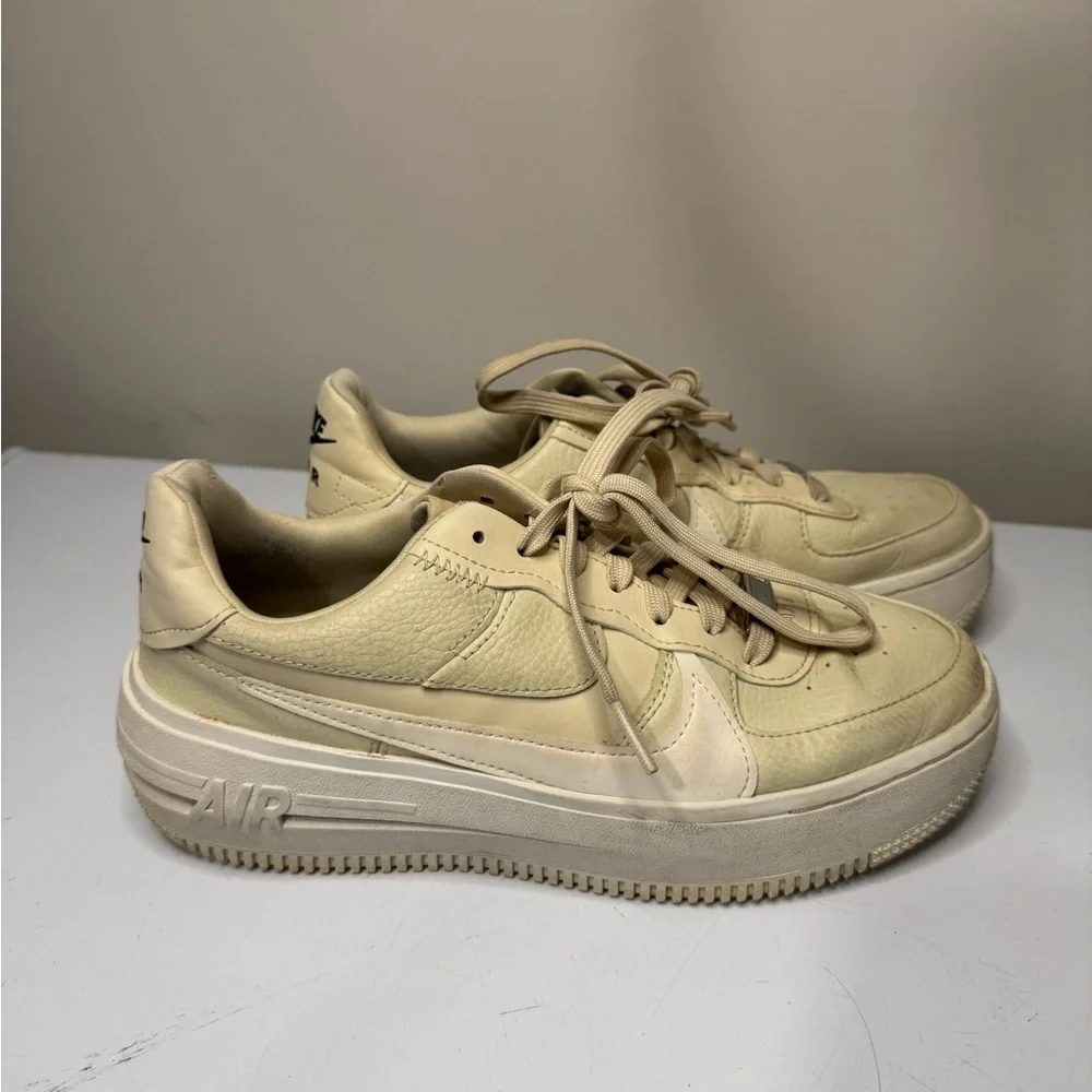 Nike Air Force 1 PLT.AF.ORM Fossil